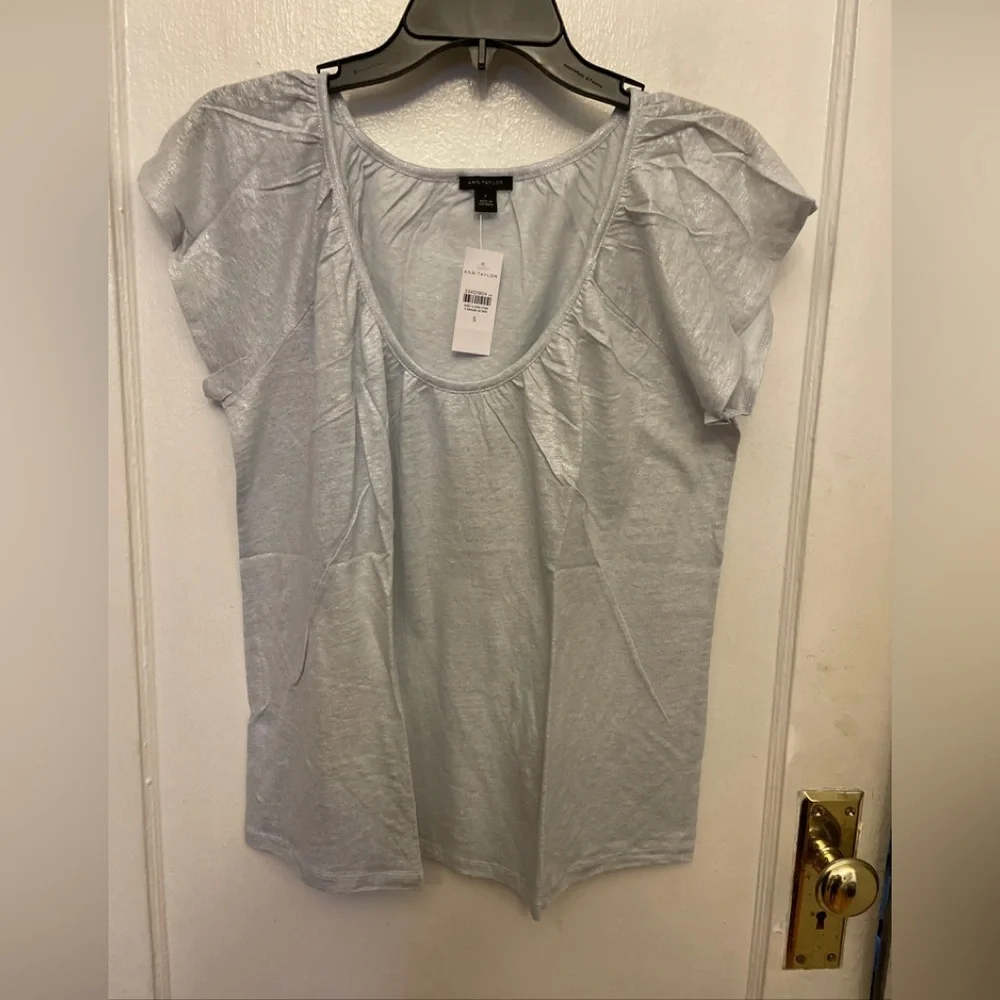 - Ann Taylor Gathered Scoop Neck Casual Top NWT.